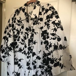 Three quarter sleeve spring jacket